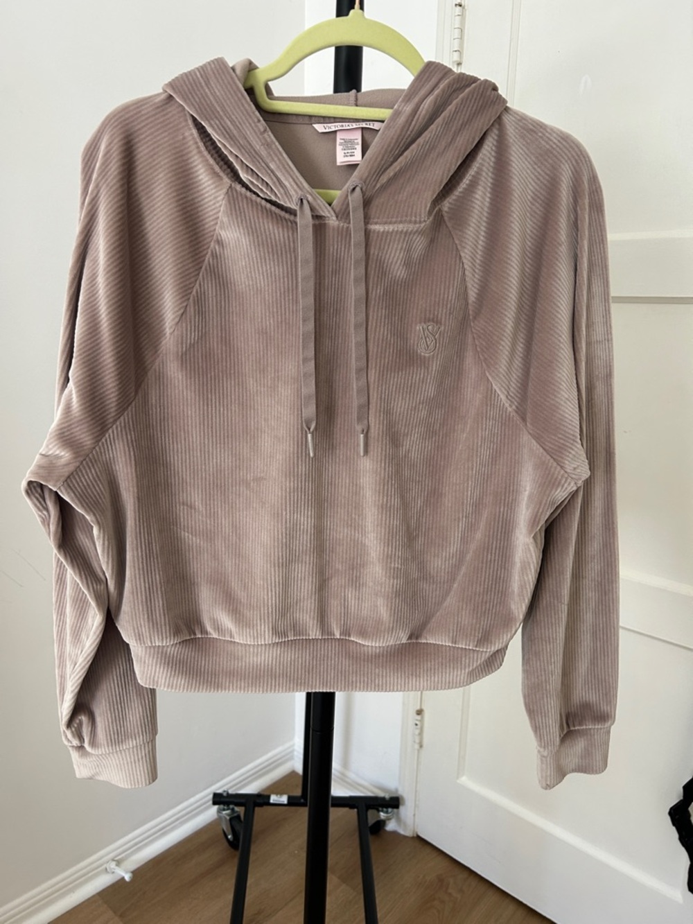 Victorias Secret Cropped Hoodie. Size small. PTP 22”. Velour material.